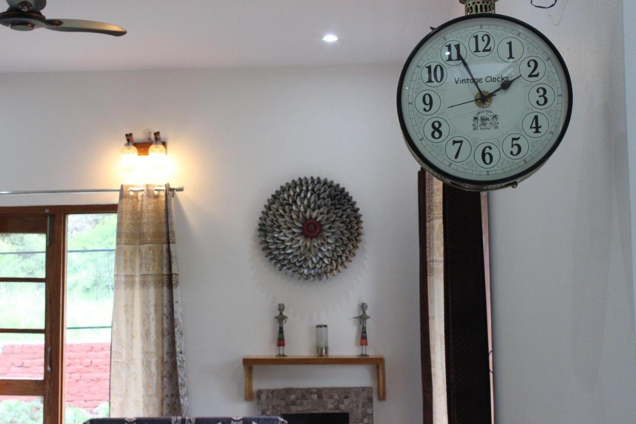Winter Woods Cottages - 3-Bedroom Homestay Shitlakhet Kültér fotó
