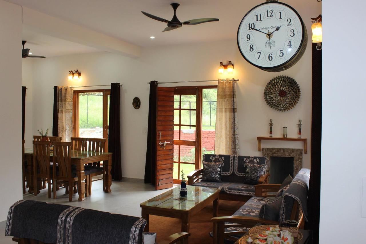 Winter Woods Cottages - 3-Bedroom Homestay Shitlakhet Kültér fotó
