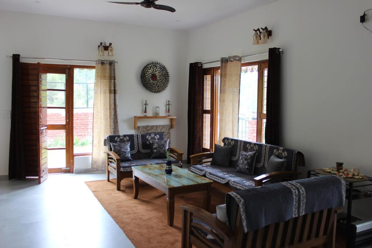 Winter Woods Cottages - 3-Bedroom Homestay Shitlakhet Kültér fotó