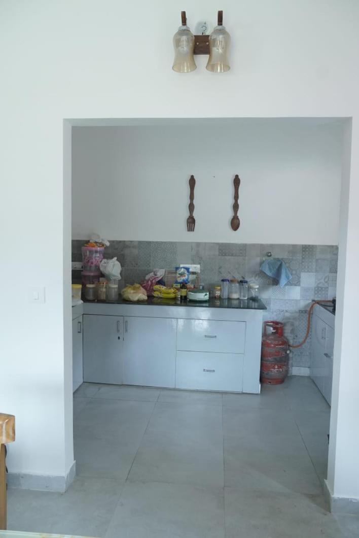 Winter Woods Cottages - 3-Bedroom Homestay Shitlakhet Kültér fotó